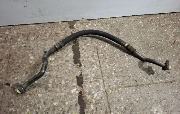 Volvo XC70 Air conditioning (A/C) pipe/hose