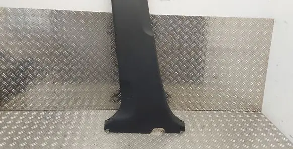 (B) pillar trim (bottom)