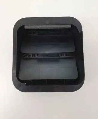 Quarter panel pressure vent