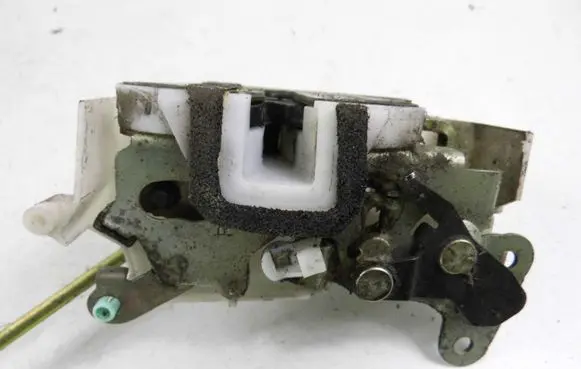 Opel Agila A Rear door lock