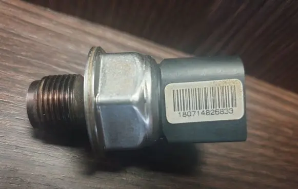 Fuel pressure sensor
