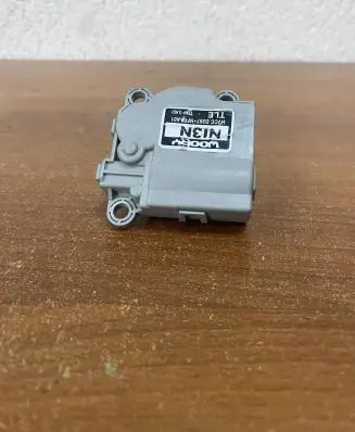 Hyundai Tucson TL A/C air flow flap actuator/motor D267NFFAA01 E436