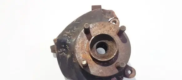 Nissan Primera Front wheel hub 91cr