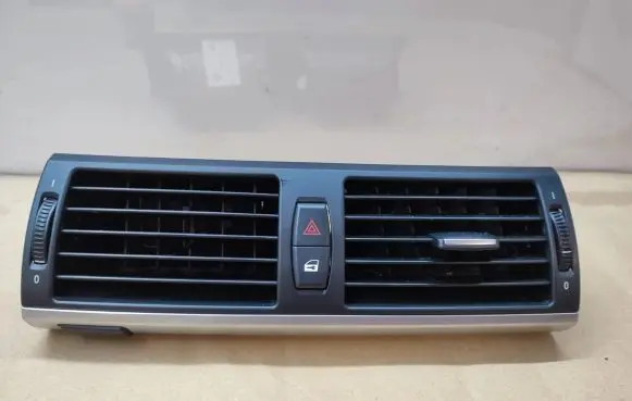 BMW X5 E70 Dash center air vent grill 7161801