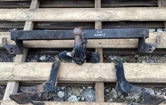 Citroen C4 II Picasso Tow bar set 