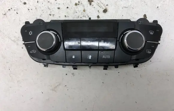 Opel Insignia A Climate control unit 13273097
