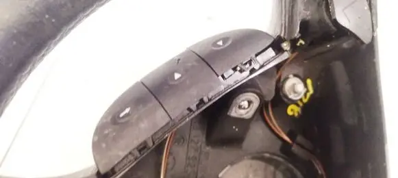 Opel Zafira A Steering wheel buttons/switches 