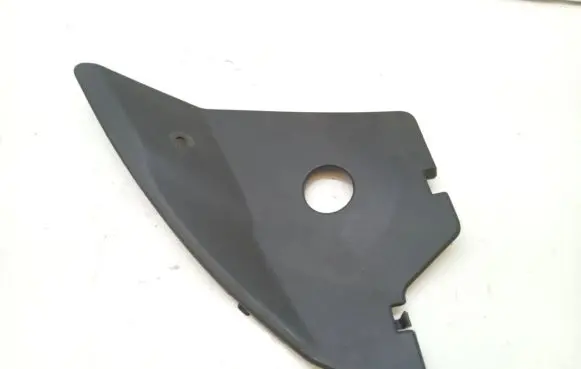 Citroen DS5 Rear/tail light trim molding 9800525777