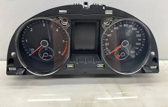 Volkswagen PASSAT B7 Speedometer (instrument cluster) 3AA920971A A2053219792 A2C53238928