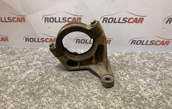 Volvo S60 Driveshaft support bearing bracket 30711363