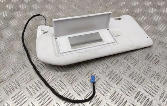 Peugeot 508 Sun visor
