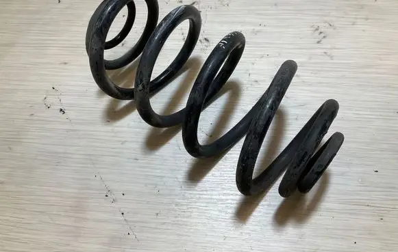 Opel Insignia A Rear coil spring