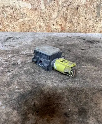 Mercedes-Benz ML W164 Airbag deployment crash/impact sensor 0038202926