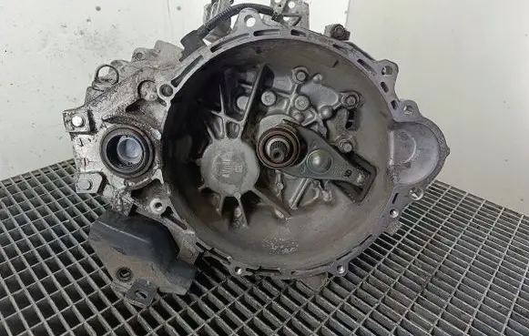 KIA Stonic Manual 6 speed gearbox U73R