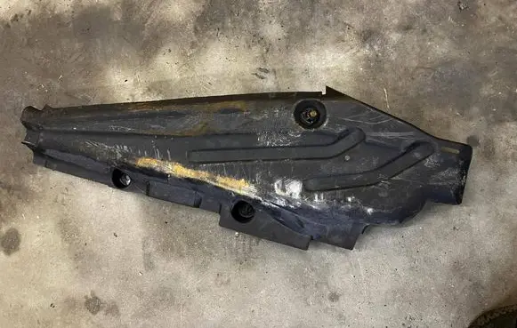 Mercedes-Benz GLS X166 Side bottom protection A1666804201