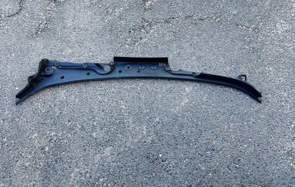BMW 5 F10 F11 Wiper trim 7203124 74850810 5171720314