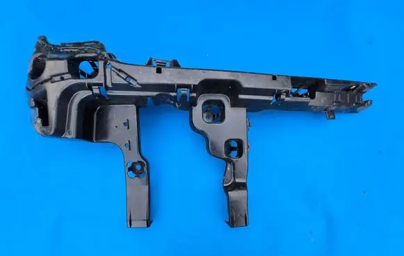 Mini One - Cooper F56 F55 Rear bumper mounting bracket 7411145