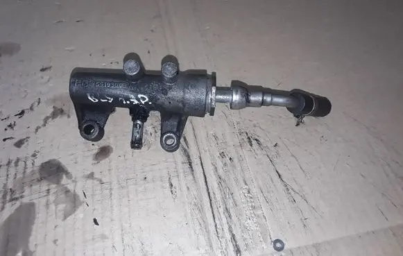Cadillac BLS Fuel pressure regulator 55183043