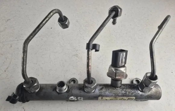 Audi A6 S6 C6 4F Fuel main line pipe 059130089AB