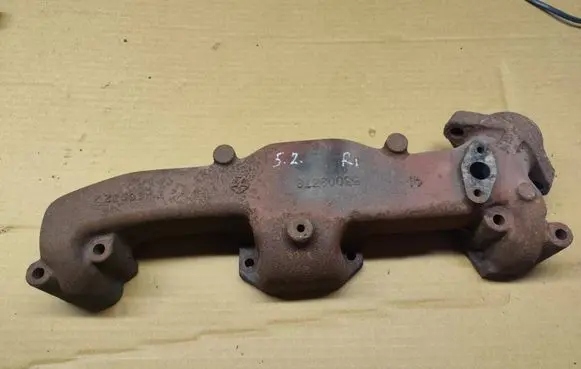 Jeep Grand Cherokee Exhaust manifold 53009376