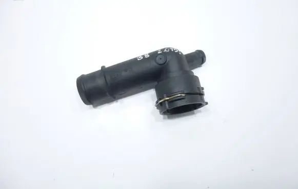 Volkswagen PASSAT B8 Engine coolant pipe/hose 5Q0122291DJ 130010560AA