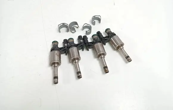 Audi A3 S3 8V Fuel injector 04E906036Q