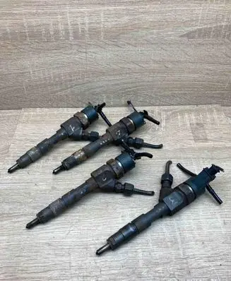Renault Scenic I Fuel injector 7700111014 044511002 1201