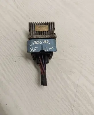 Jaguar XF Glow plug pre-heat relay 9663824880