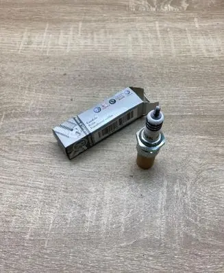 Volkswagen Caddy Spark plug 101000036AA