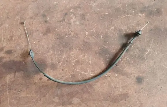 Chrysler Voyager Throttle cable 4612306