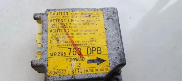 Mitsubishi Space Wagon Airbag control unit/module mr285763dpb 407933-3471