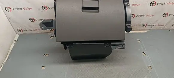 Ford Kuga I Glove box 3M51R06044