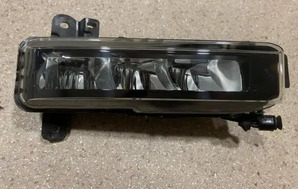 BMW 1 F40 Front fog light 8089980