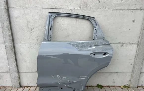 Audi Q4 e-tron Rear door
