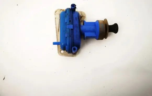 Audi 80 90 B3 Central locking vacuum pump 893862153d