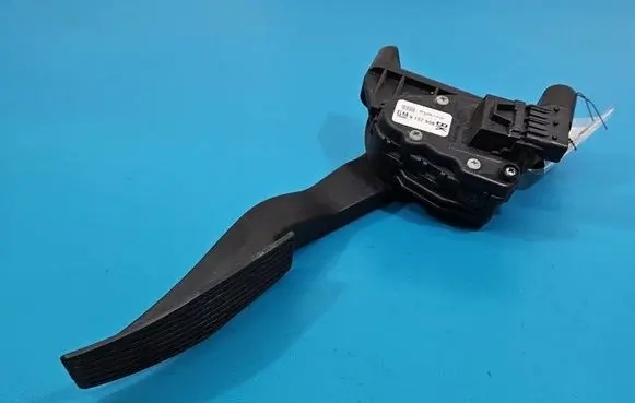 Opel Astra H Accelerator throttle pedal 9157998 IMPRK1578406
