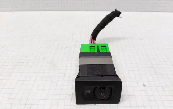 Volkswagen Golf IV Seat heating switch 1J0963563B
