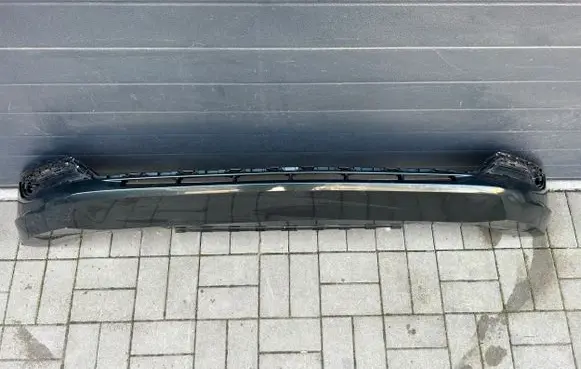 Front bumper lip