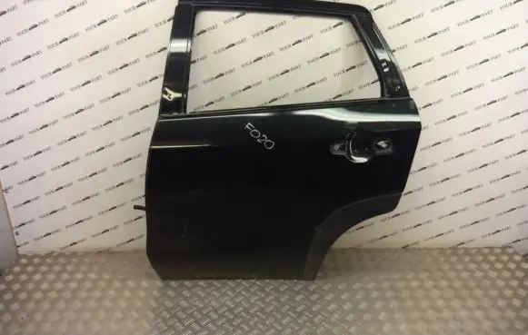 Suzuki SX4 S-Cross Rear door