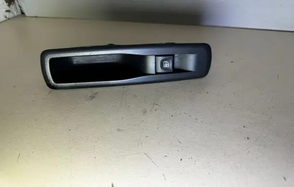 Renault Laguna III Electric window control switch 82944002R