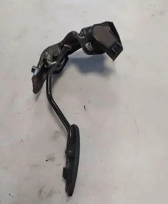Toyota Avensis T250 Accelerator throttle pedal