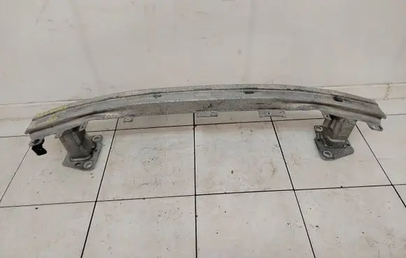 Renault Megane III Front bumper support beam 