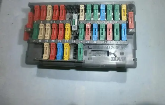 Peugeot 406 Fuse box set psa94592881