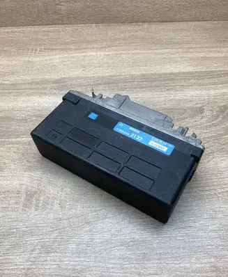 Mercedes-Benz E W124 ABS control unit/module 0055452132 0265101018