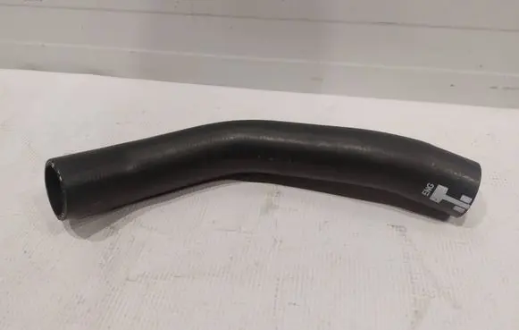 Chevrolet Camaro Engine coolant pipe/hose 84698724 84134893