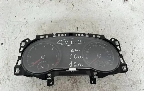 Volkswagen Golf VII Speedometer (instrument cluster) 5G1920751A
