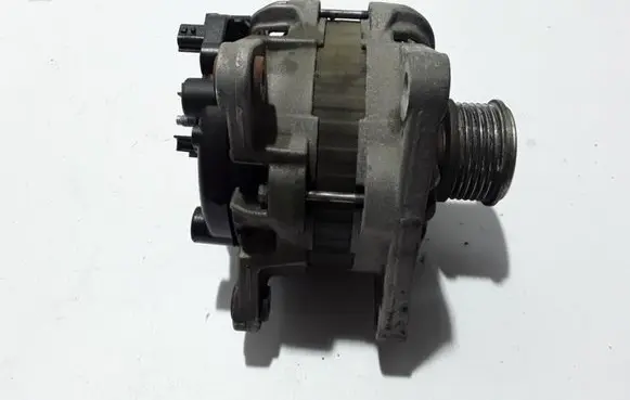 Dacia Dokker Generator/alternator 231005933R
