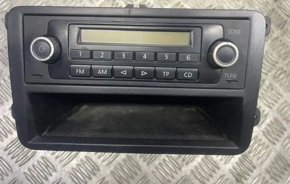 Volkswagen Caddy Radio/CD/DVD/GPS head unit 2K0035156 1K0857058A