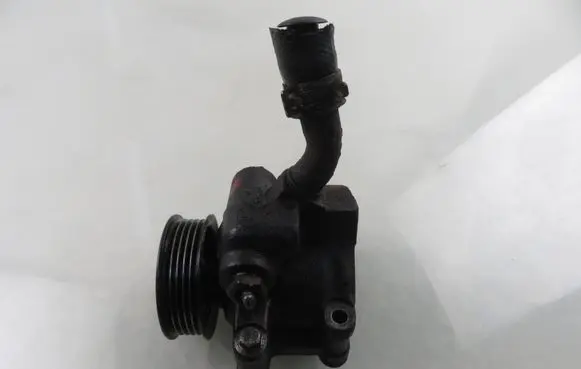Ford Fiesta Power steering pump 2S6E3A733AA