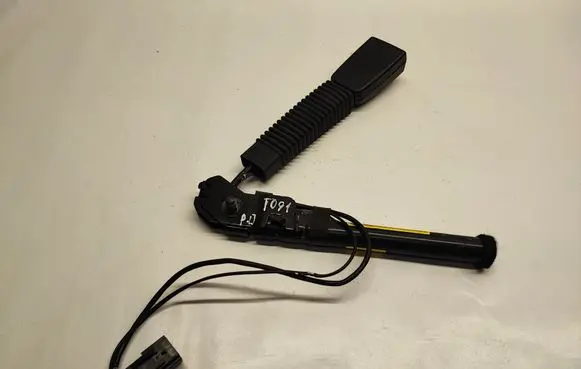 Jaguar XF X250 Front seatbelt buckle AW83F61202AD8PVJ